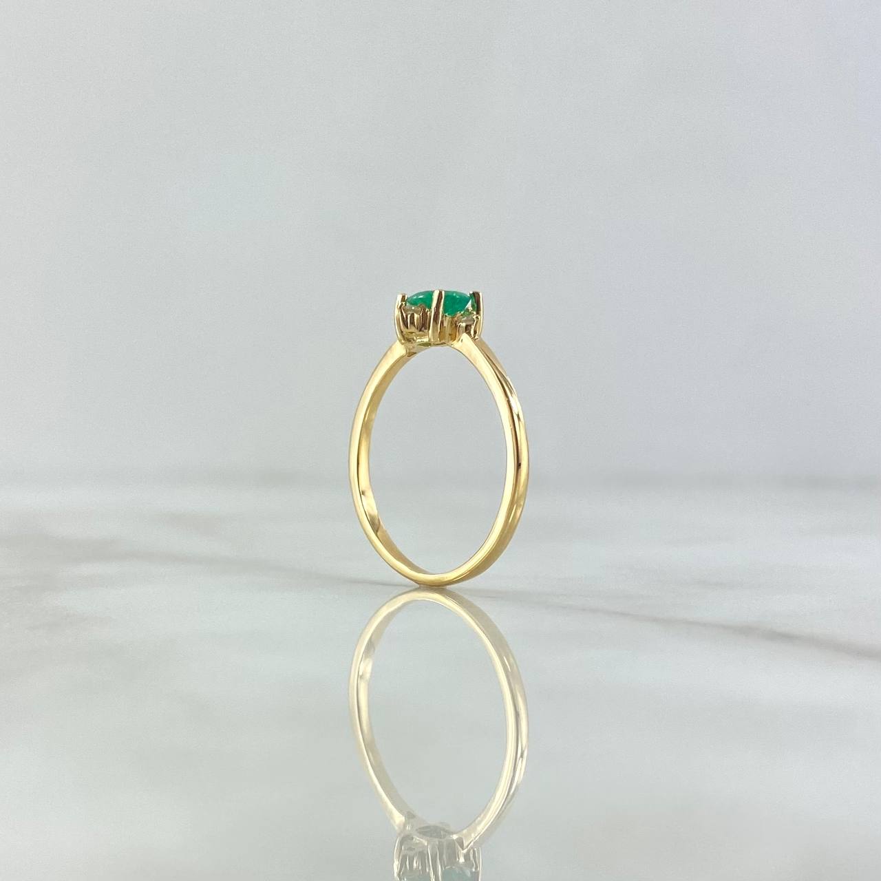 Solitaire Ring Cardinal Star 2.1gr / Size 6 1/2 / Emerald 50pts Diamonds 5pts 18K Yellow Gold (Jewelry) *