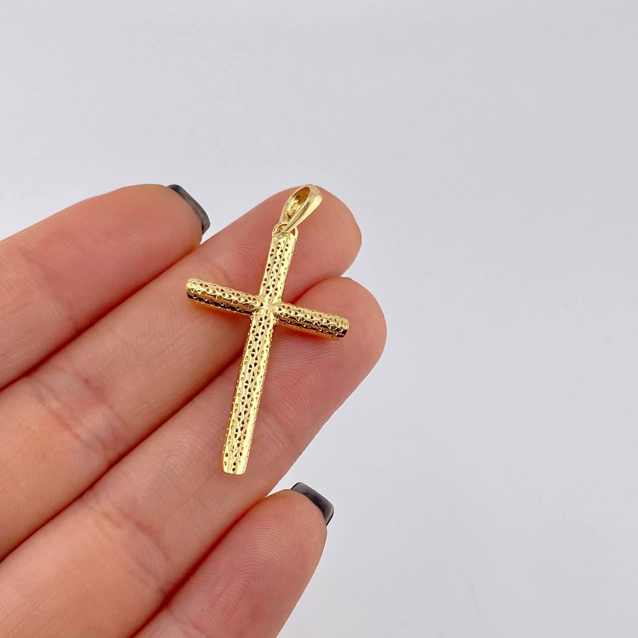 Pendant Cross Latin Mesh 2.75 g / 1 1/2 in Yellow Gold 18K