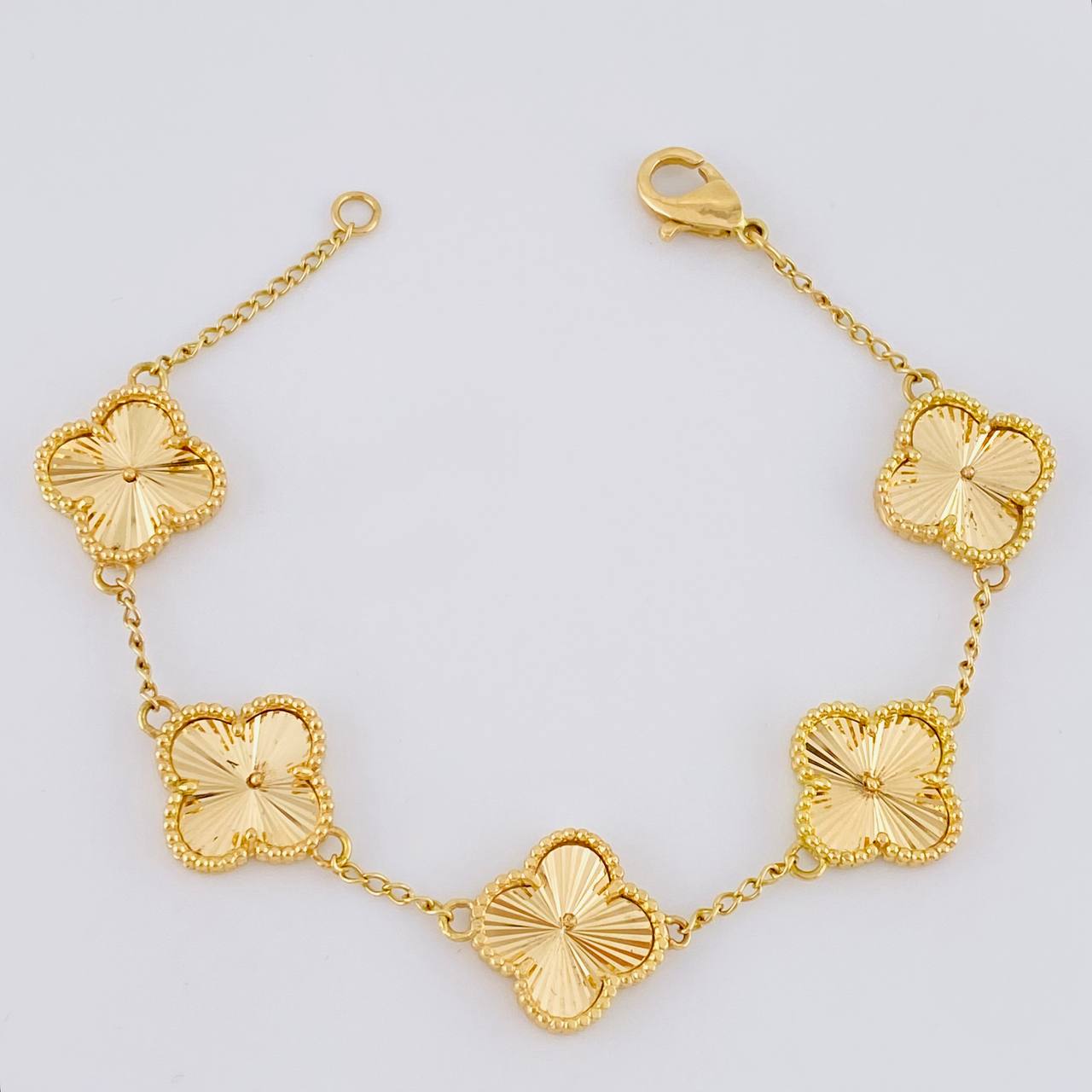 Pulso Trebol Aro Seguido 12.05 g / 7 in / 1.65 mm Oro Amarillo 18K