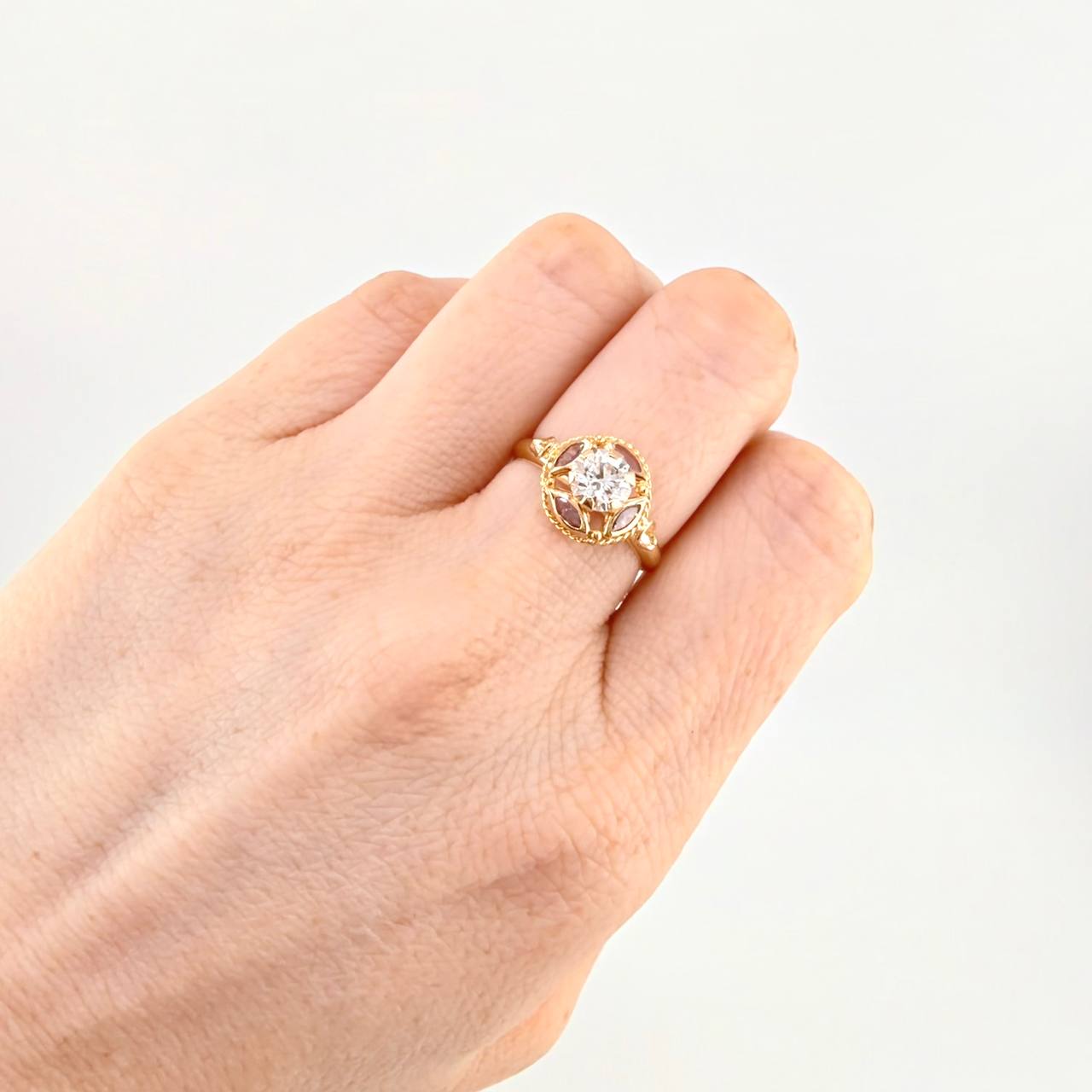 Anillo Solitario Aura Vintage 1.8 g / T6 3/4 Oro Amarillo 18K