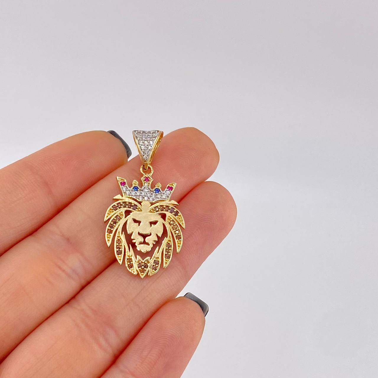 Lion Pendant 3.25 g / 1 1/4 in Two-Tone Yellow White 18K Gold