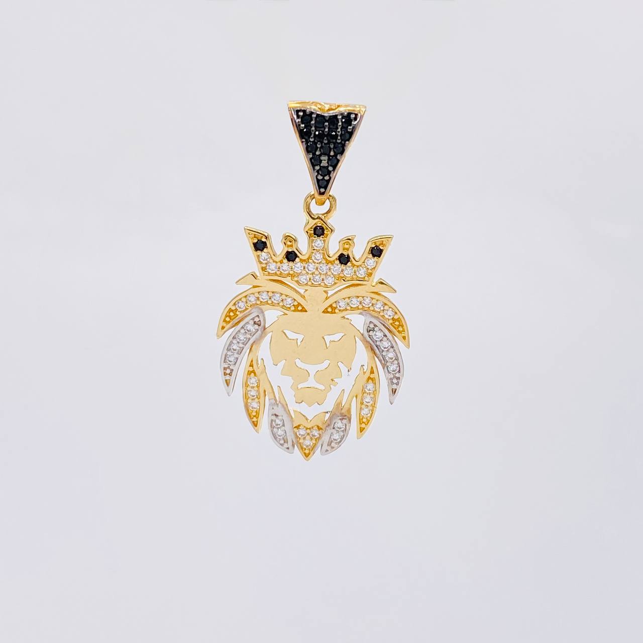 Dije León 3.05 g / 1 1/4 in Dos Oros Amarillo Blanco 18K