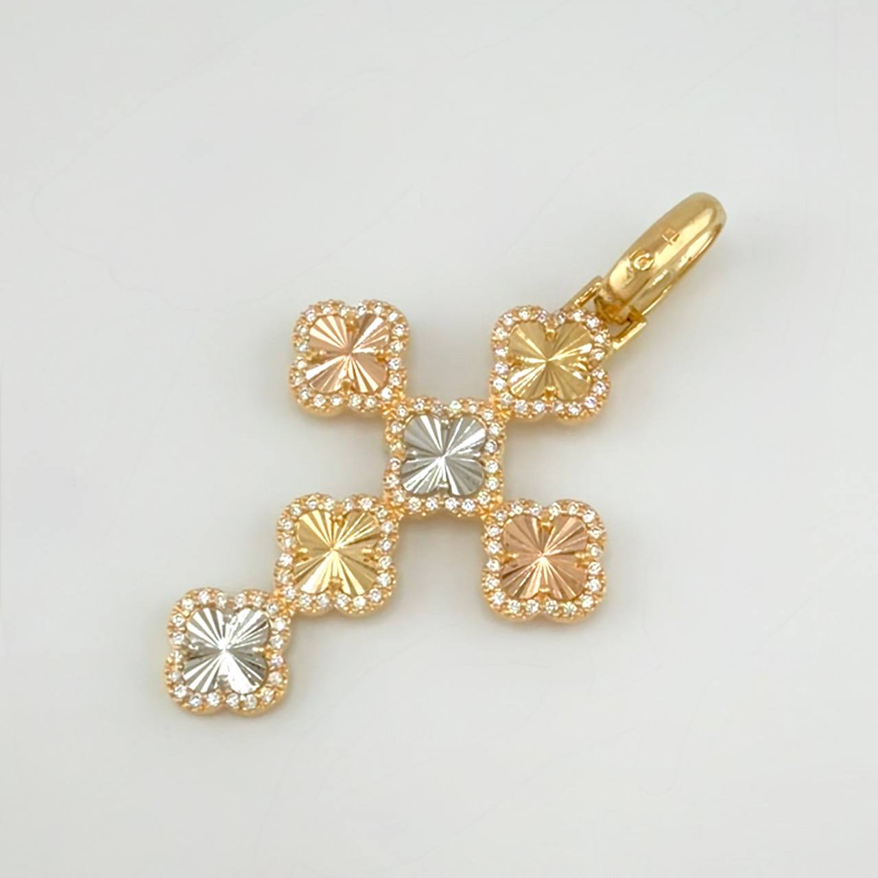 Dije Trebol Túpido 5.9 g / 2 1/4 in Tres Oros 18K