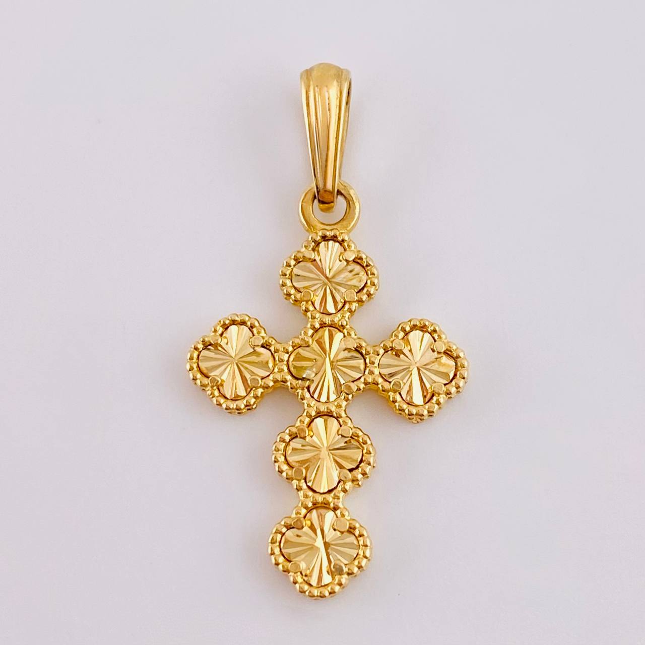 Dije Trebol Dorado 2.4 g / 1 1/4 in Oro Amarillo 18K