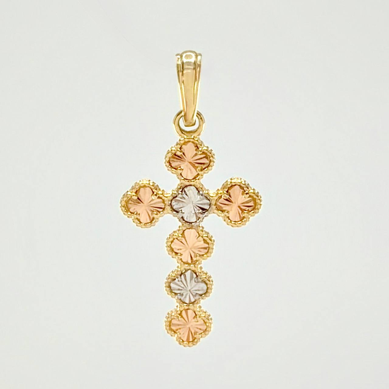 Dije Trebol 2.6 g / 1 1/2 in Tres Oros 18K