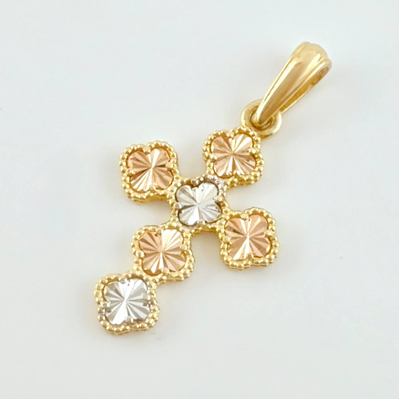 Dije Trebol 2.45 g / 1 1/4 in Tres Oros 18K