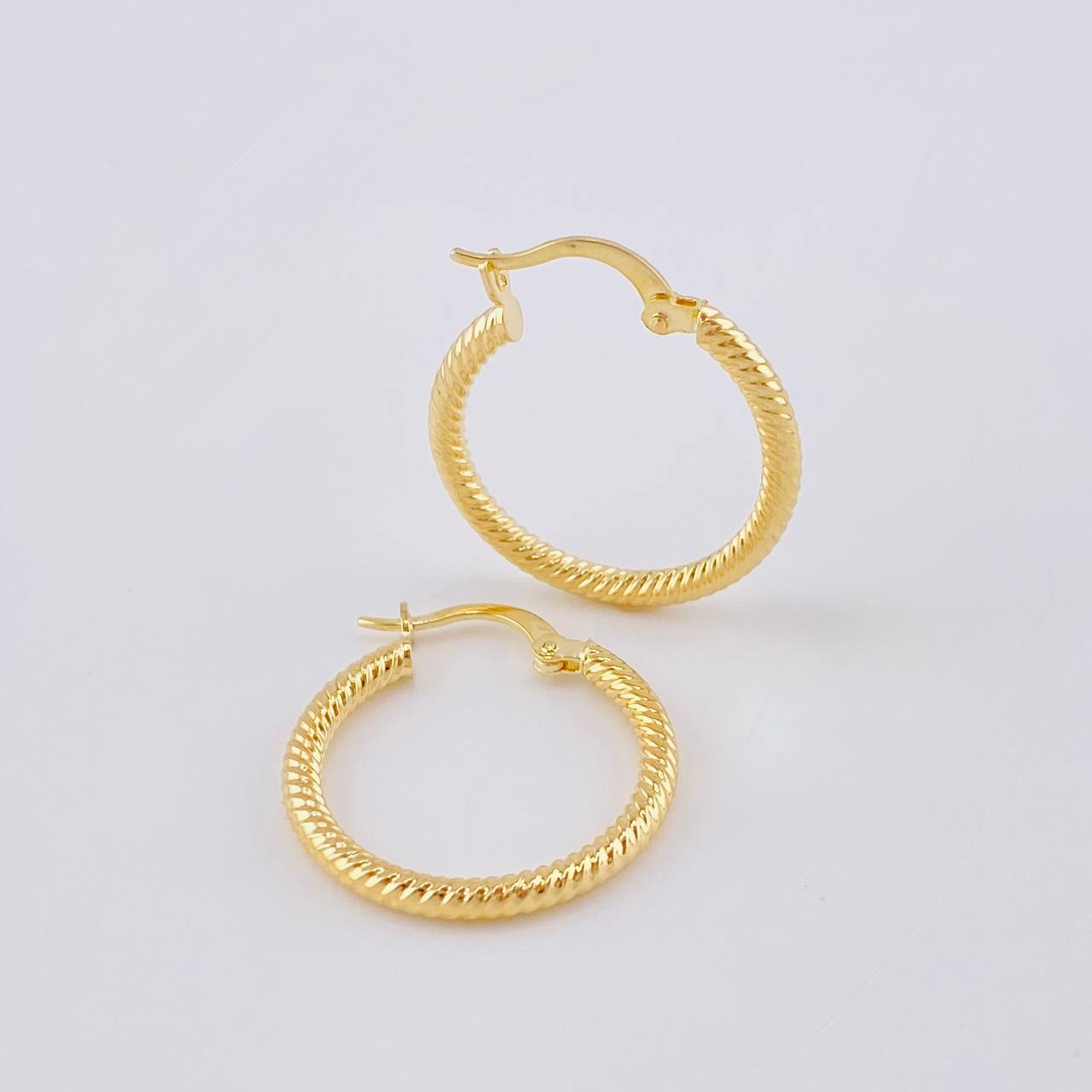 Candongas Lucy 1.55 g / 3/4 in Oro Amarillo 18K