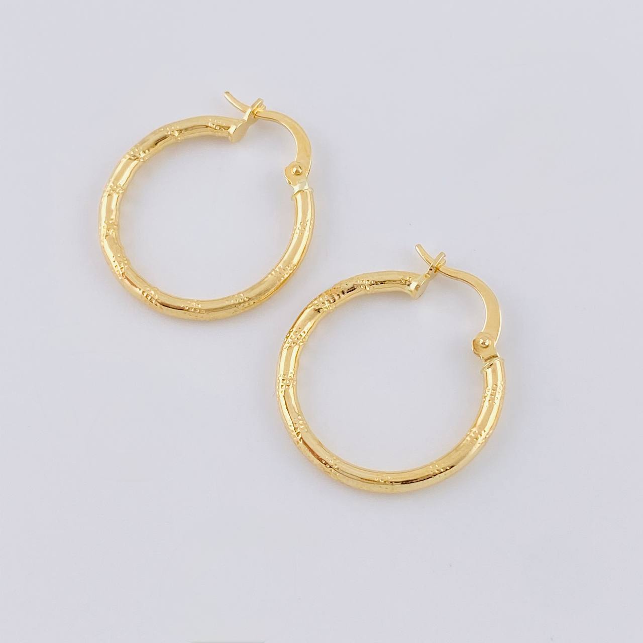 Candongas Rox 1.5 g / 3/4 in Oro Amarillo 18K