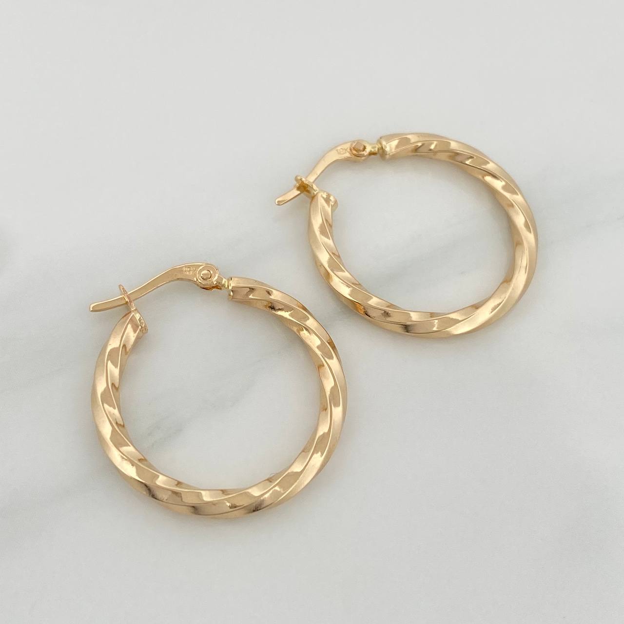 Candongas Kari 2.25gr / 1 in / Oro Amarillo 18K &