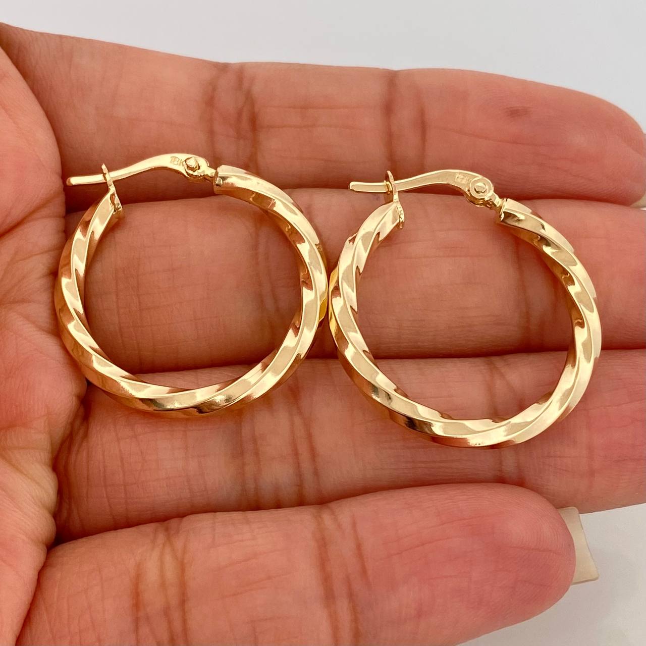 Candongas Kari 2.1gr / 1 in / Oro Amarillo 18K &