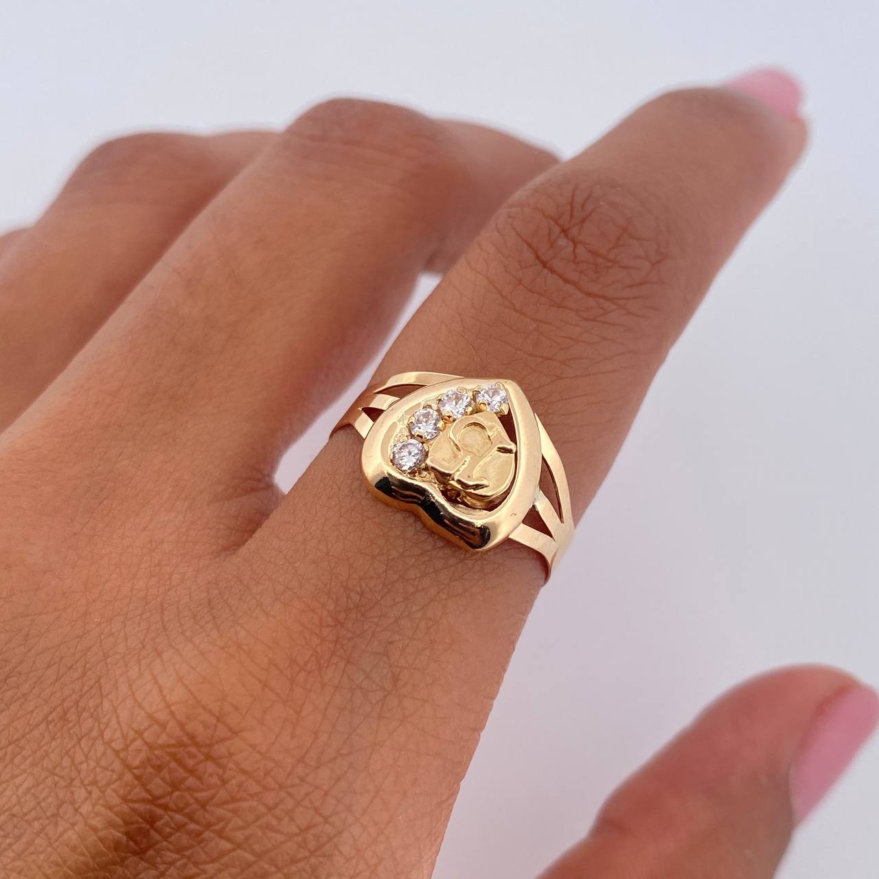 Heart Ring 15s 1.45gr / Size 6 3/4 / White Zircons 18K Yellow Gold &