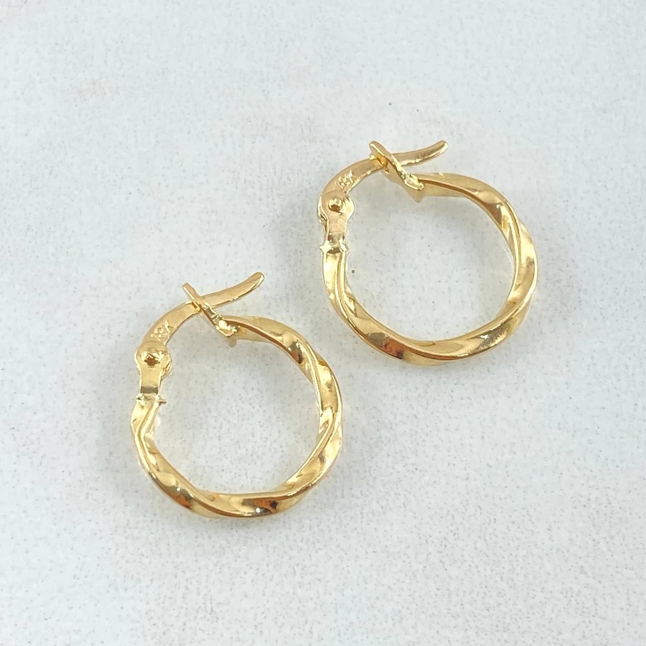 Candongas Kari 0.8gr / 1.5cm / Oro 18K
