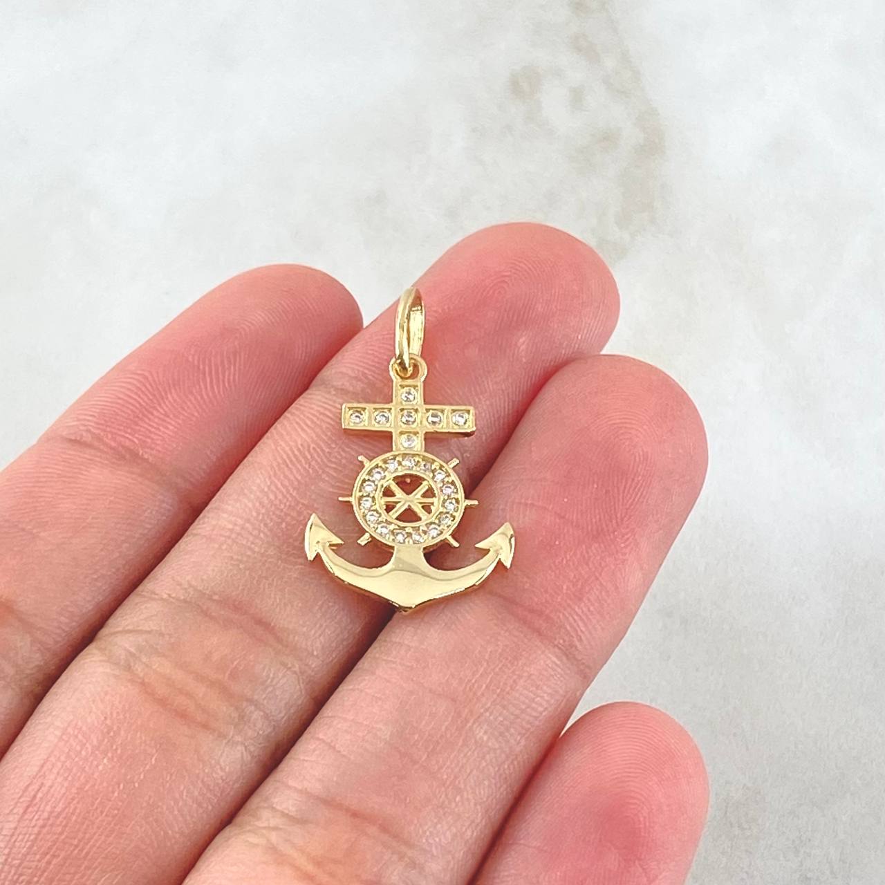 Dije Cruz Anclada 1.5gr / 2.6cm / Oro 18K