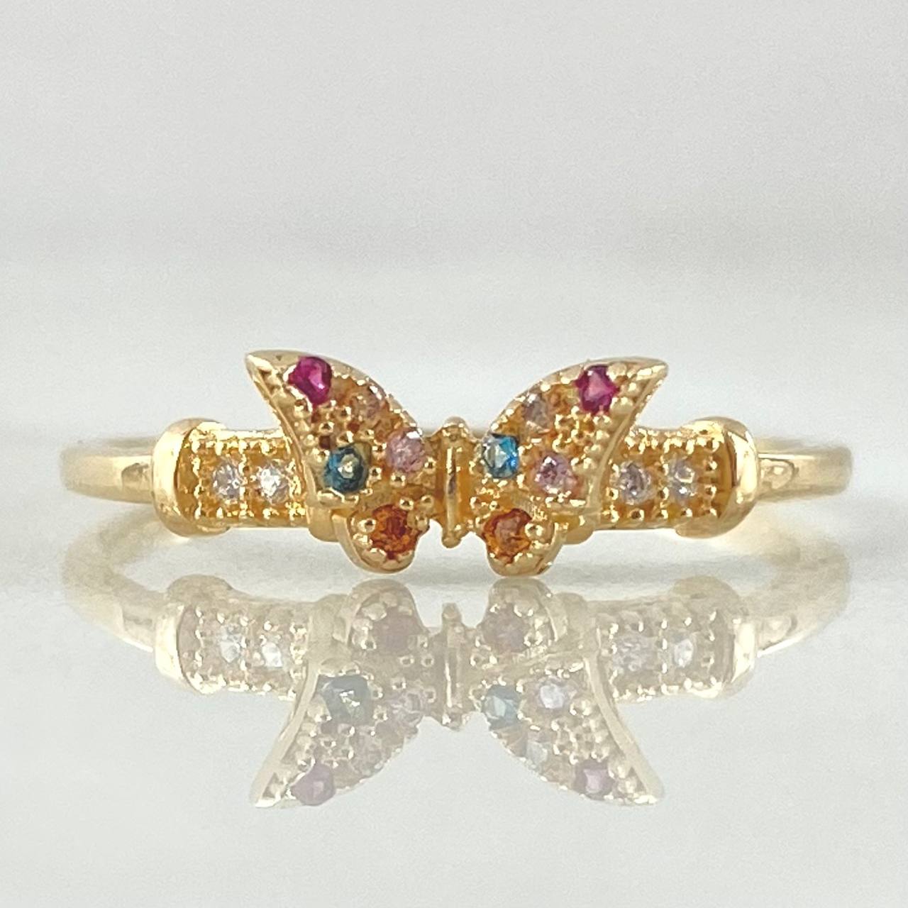 Butterfly Ring in Relief 1.85gr / Size 6 1/2 / 18K Gold *