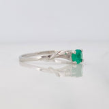 Anillo Solitario Esmeralda 29pts 1.5g / T7 1/4 Oro Blanco 18K