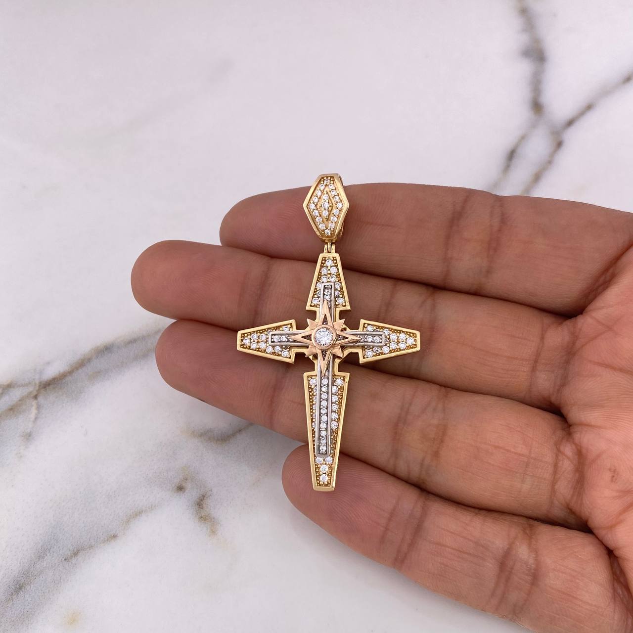 Pendant Cruz Estrella 8.3gr / 5.8cm / White Zircons Three 18K Golds #