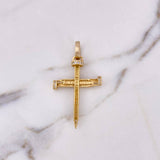 Dije Clavos 8.3gr / 5.3cm / Circones Blancos Oro Amarillo 18K #