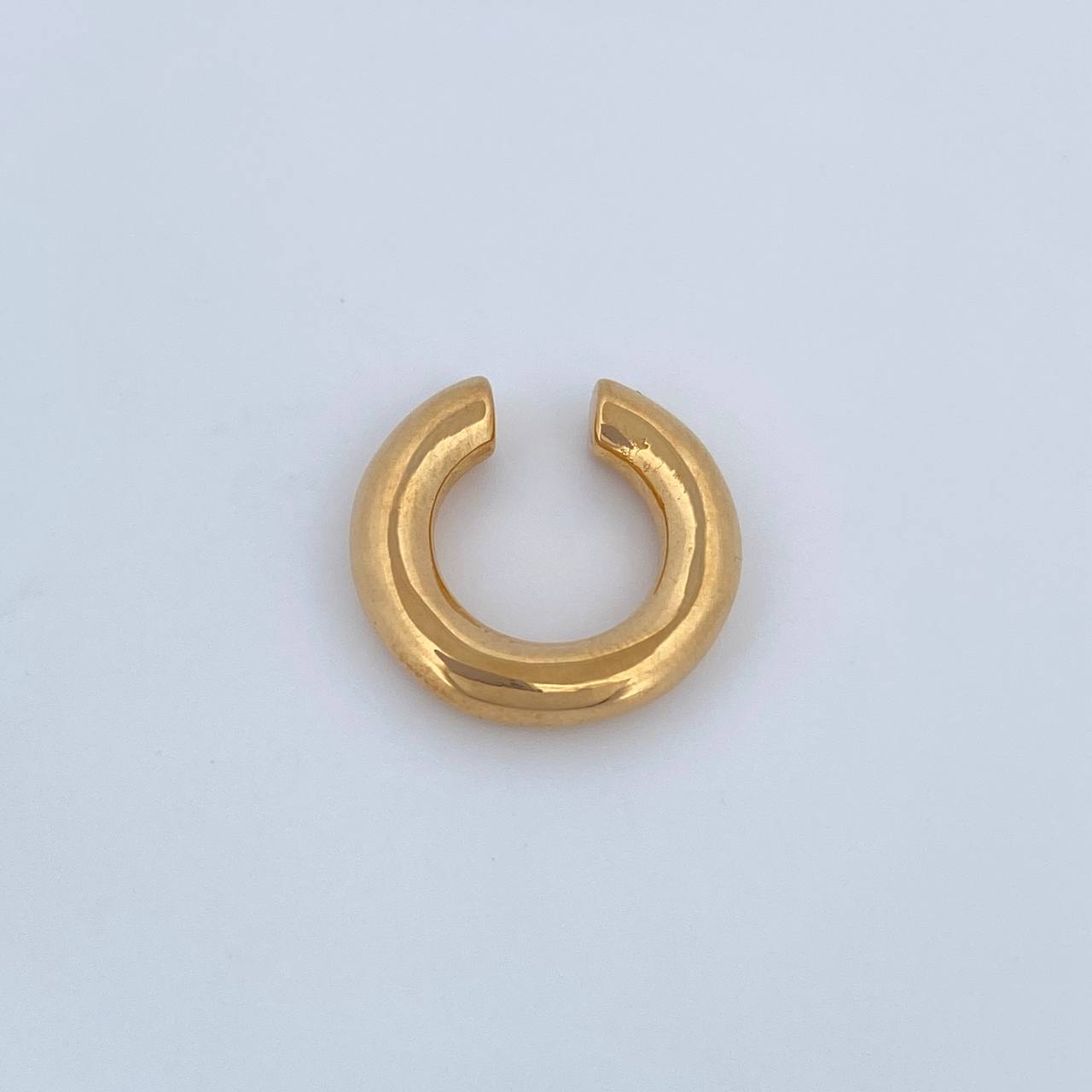 Earcuff Piercing 1.3gr / 0.8in / 18K Gold +4 &