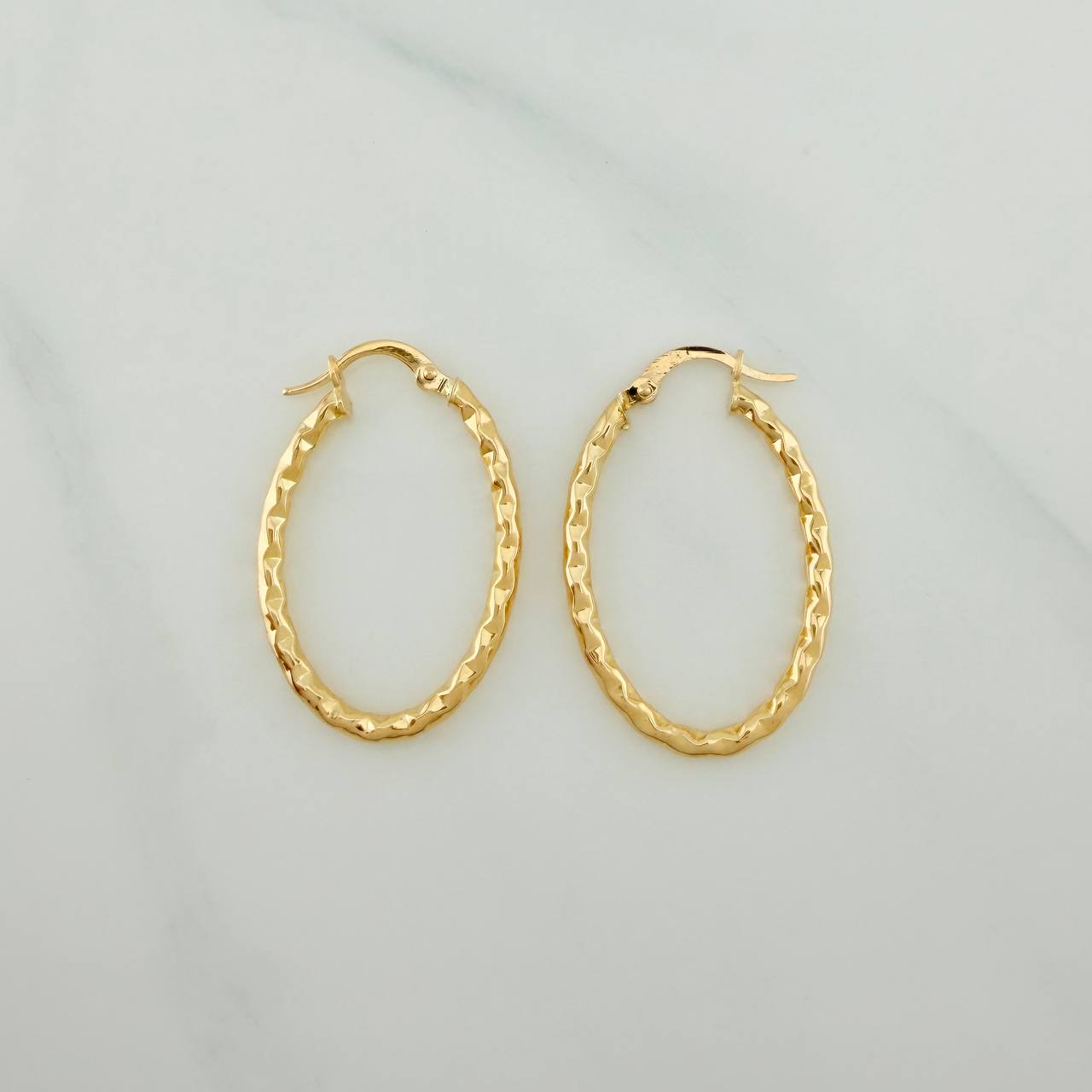 Candongas Iris Ovaladas 1.8gr / 3cm / Oro Amarillo 18K $