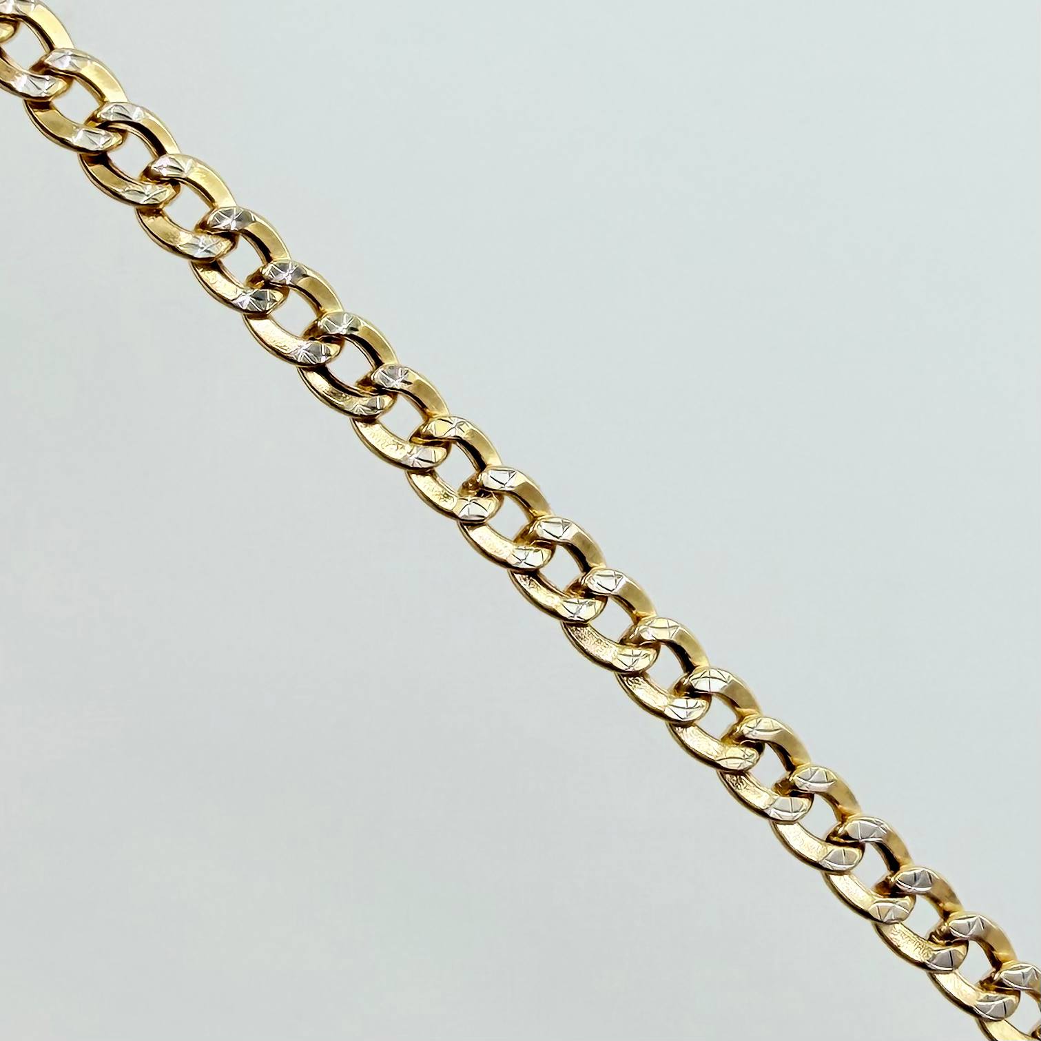 Cadena Cubana 6gr / 23 1/2 in / 3mm Dos Oros Amarillo Blanco +3 18K *