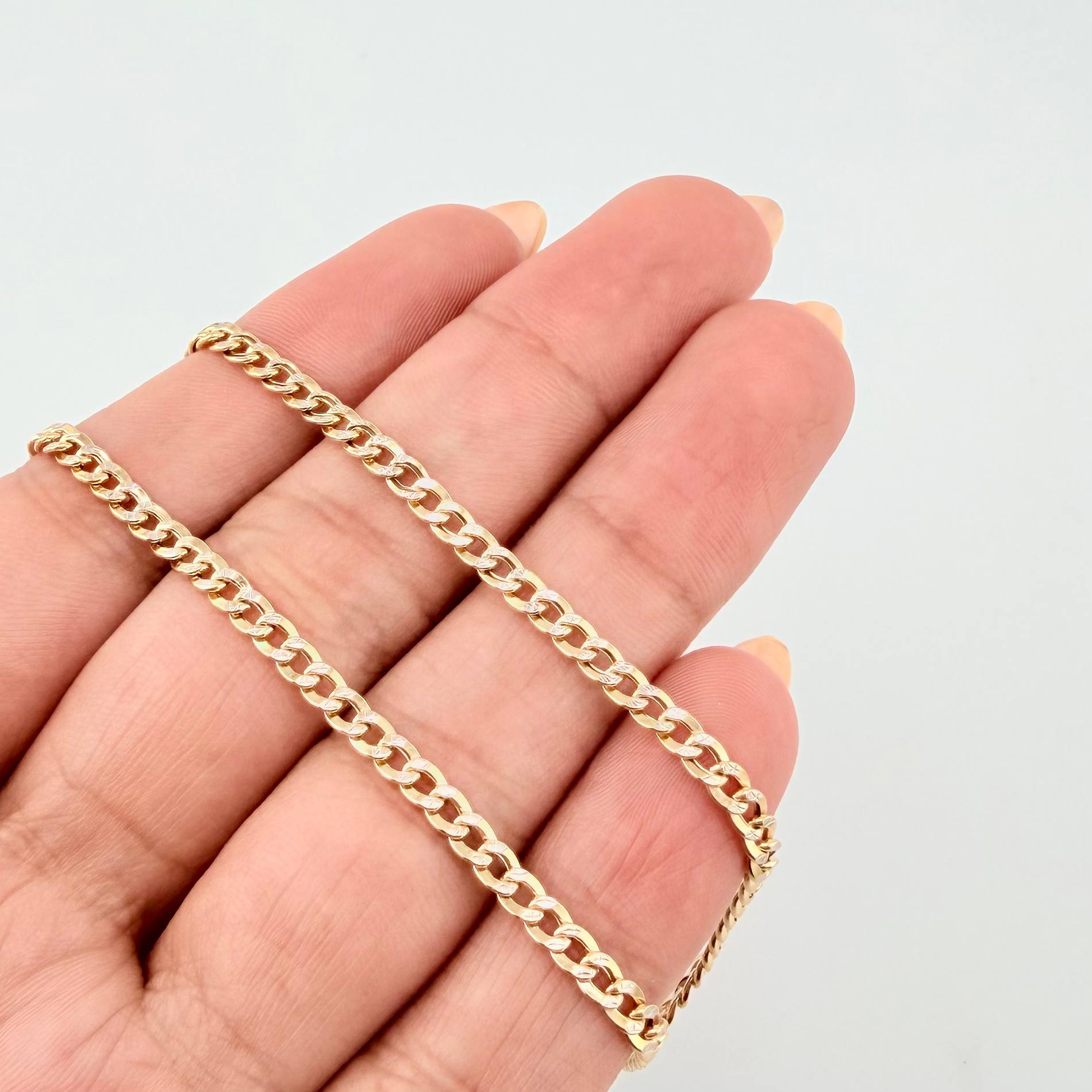 Cadena Cubana 6.2gr / 23 1/2 in / 3mm Dos Oros Amarillo Blanco +3 18K