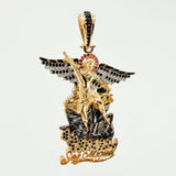 Dije San Miguel Arcangel 15.3gr / 2 1/4 in / Dos Oros Amarillo Blanco 18K ©