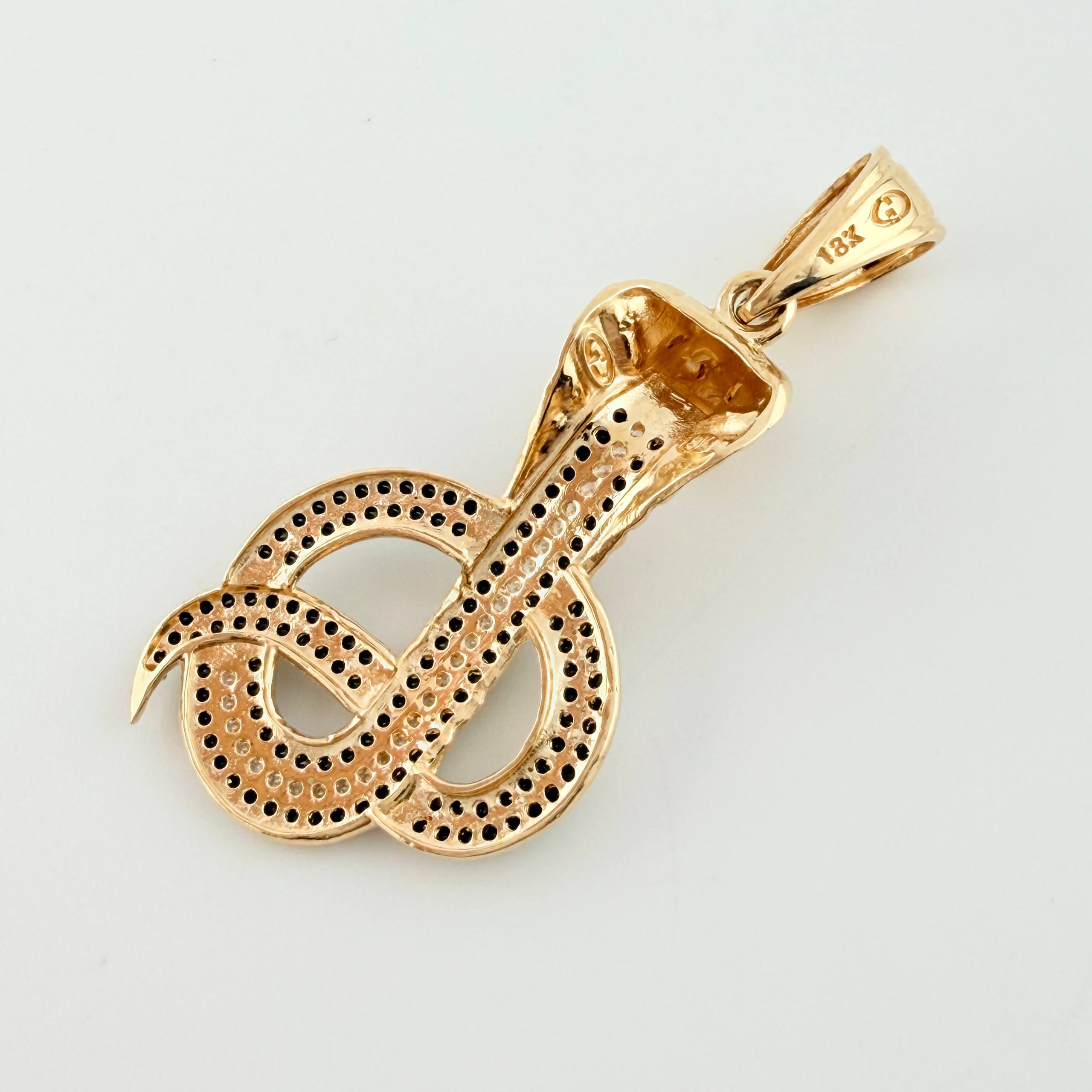 Dije Cobra 6gr / 2 in / Oro Amarillo 18K ©