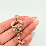 Dije Escorpion 6.4gr / 2 in / Dos Oros Amarillo Blanco 18K ©