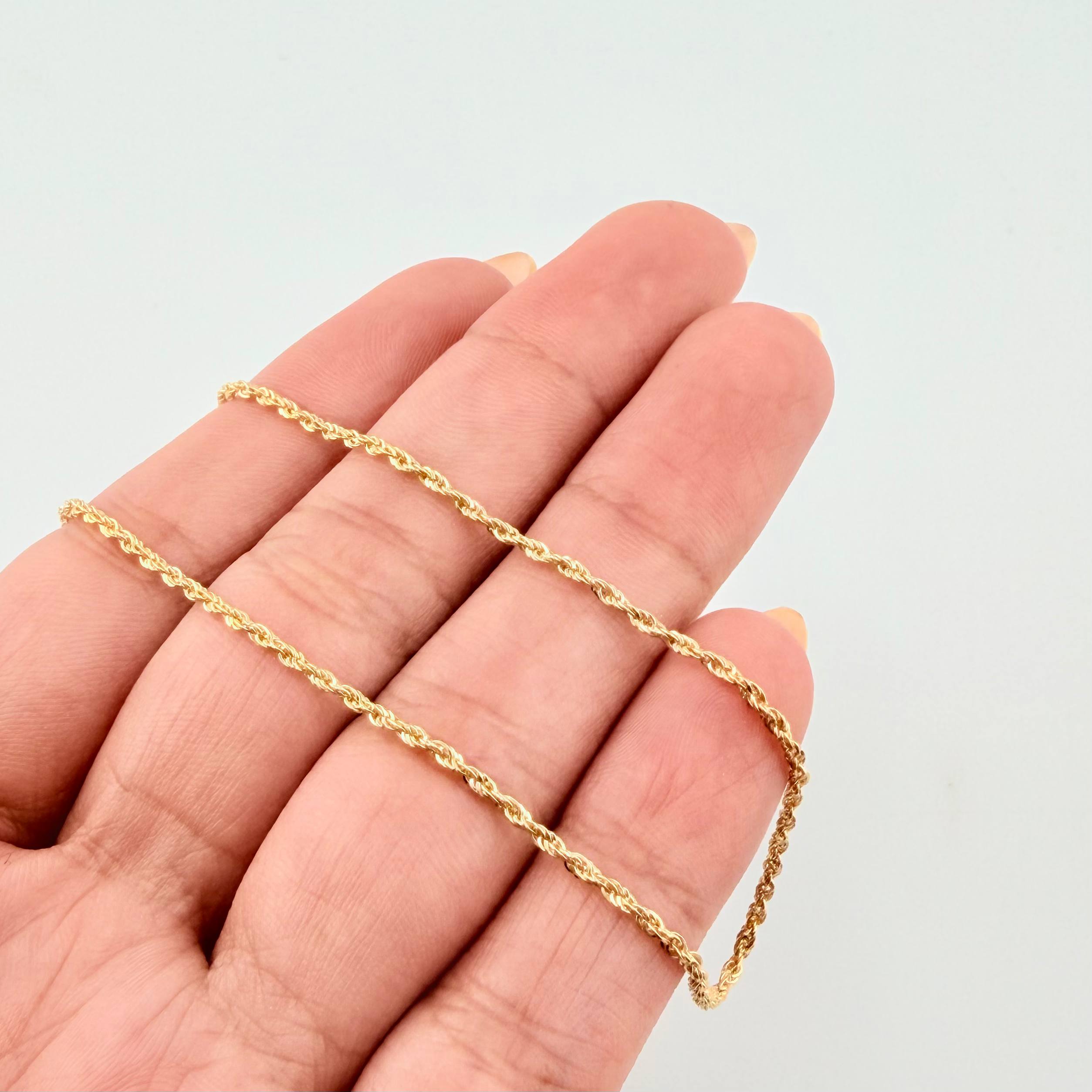 Cadena Lazo 0.85gr / 17 3/4 in / 1.2mm Oro Amarillo +3 18K *