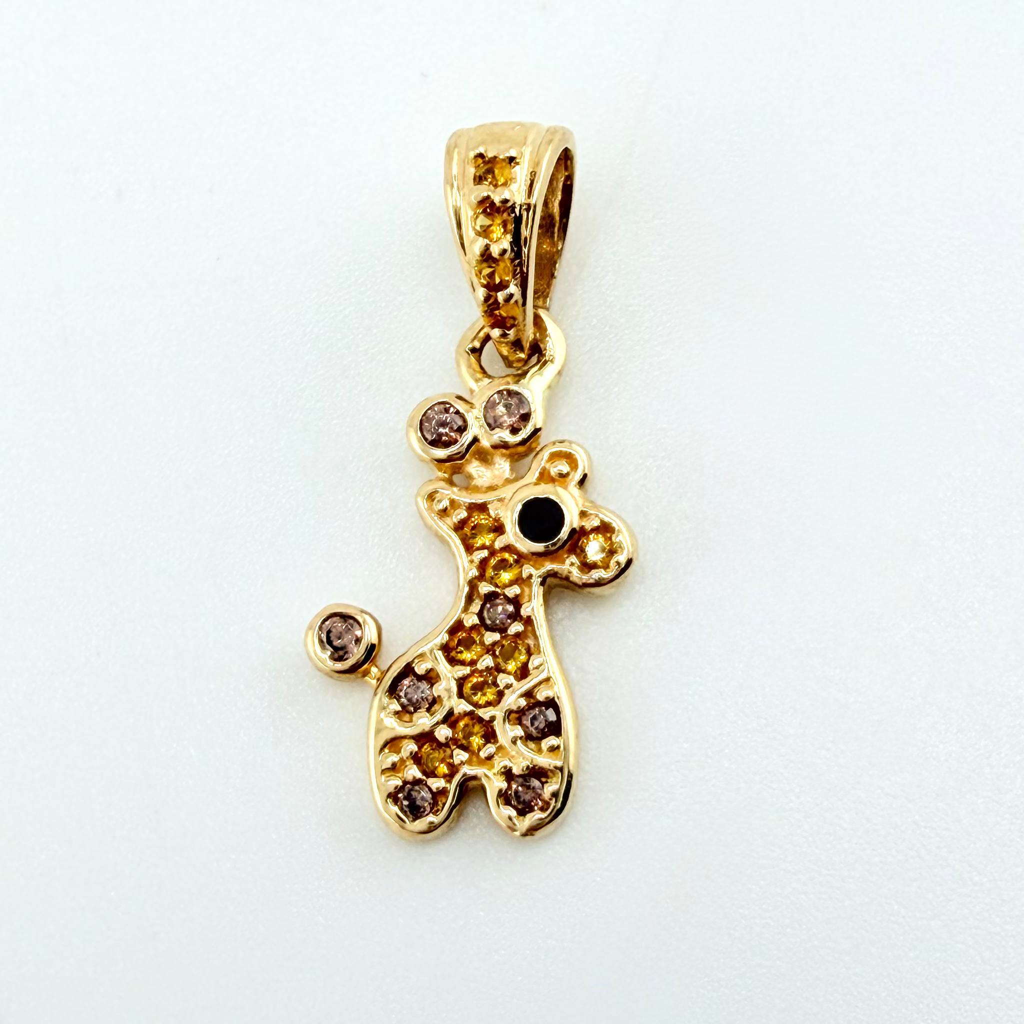 Dije Jirafa 1.05gr / 3/4 in / Oro Amarillo 18K