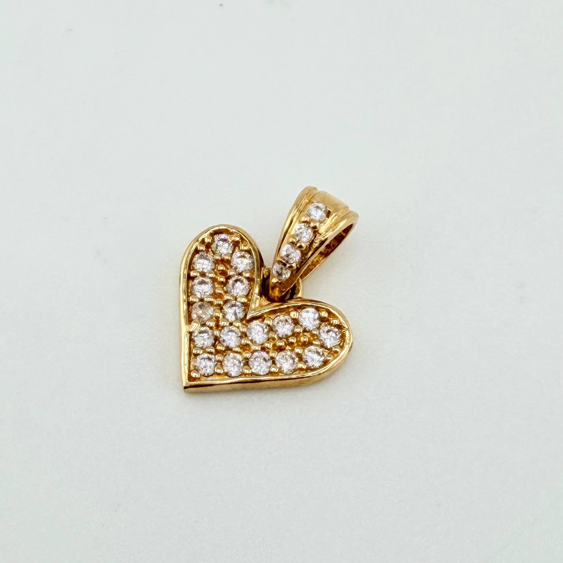 Dije Corazon 1.15gr / 1/2 in / Oro Amarillo 18K