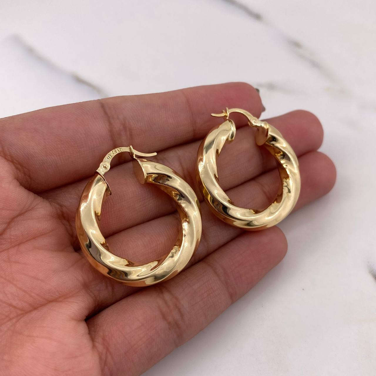 Hoop Earrings Earrings 5.15gr / 3cm / Twisted 18K Yellow Gold #