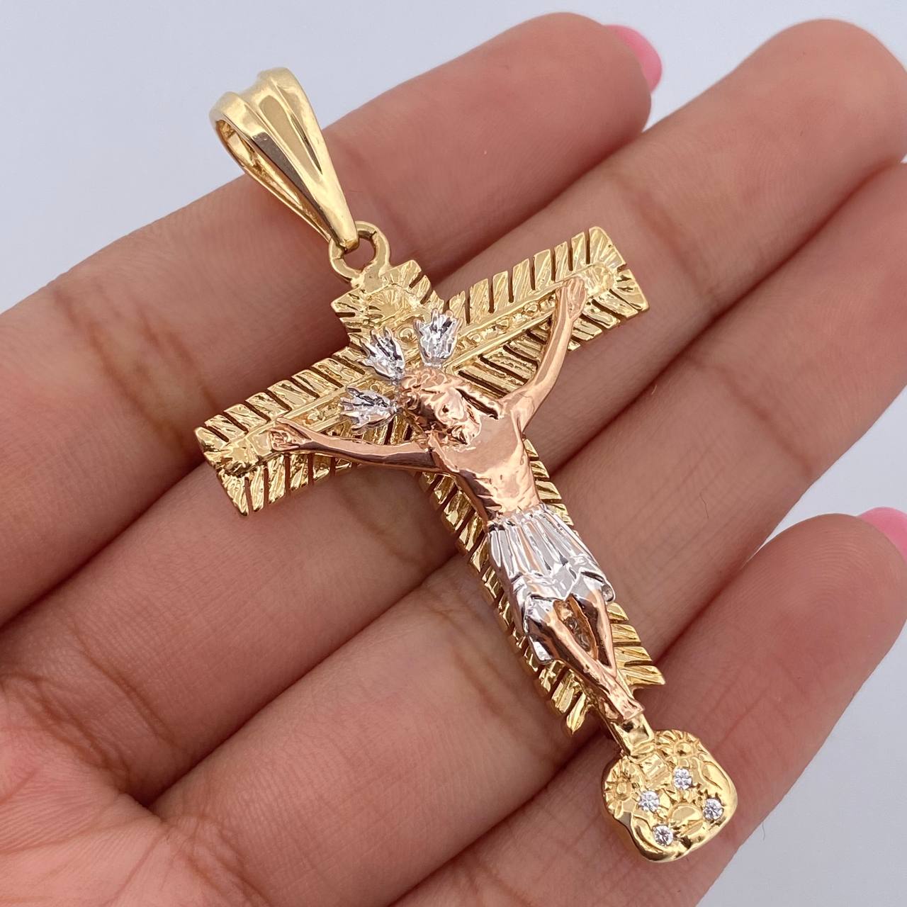Pendant Milagroso Christ Cross of Buga 9.3gr / 5.5cm / White Zircons Three 18K Golds &