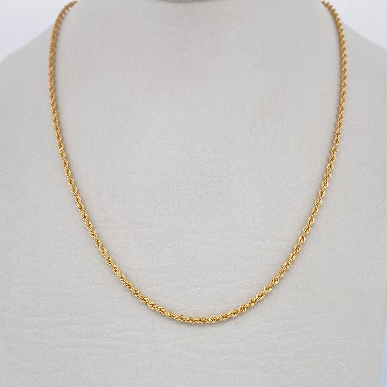 Rope Chain 1.55gr / 17 3/4 in / 18K Gold +3 $