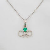 Set Cadena Veneciana + Dije Moño Esmeralda 8pts / 1.45g / 18 in Oro Blanco 18K