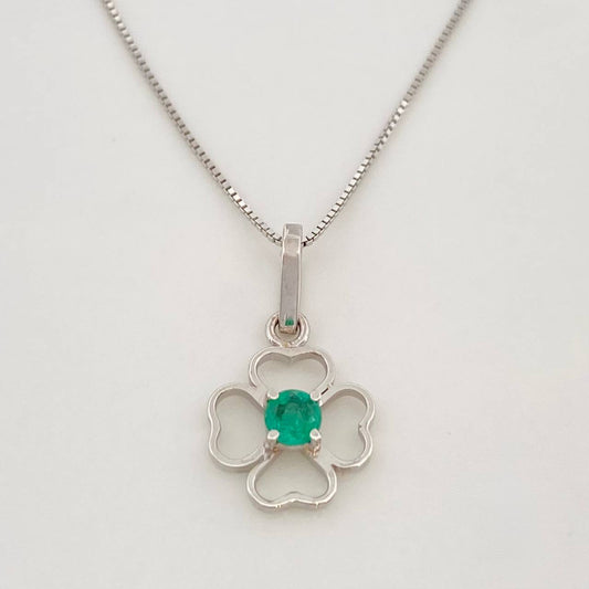 Set Cadena Veneciana + Dije Flor Esmeralda 9pts / 1.5g / 18 in Oro Blanco 18K
