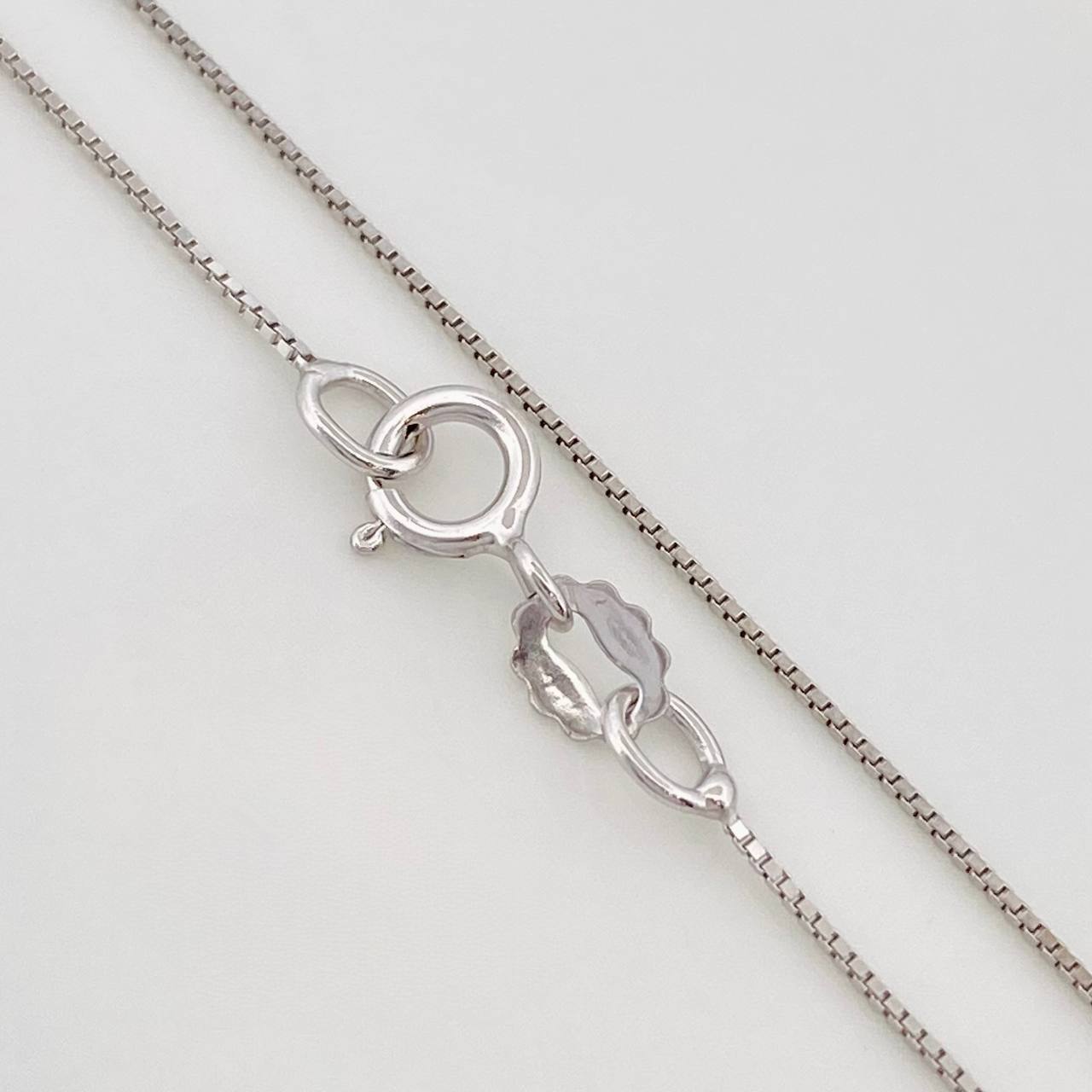 Venetian Chain Set + Infinite Heart Pendant Emerald 9pts / 1.8g / 20 in 18K White Gold