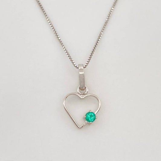 Set Cadena Veneciana + Dije Silueta Corazón Esmeralda 4pts / 1.35g / 18 in Oro Blanco 18K