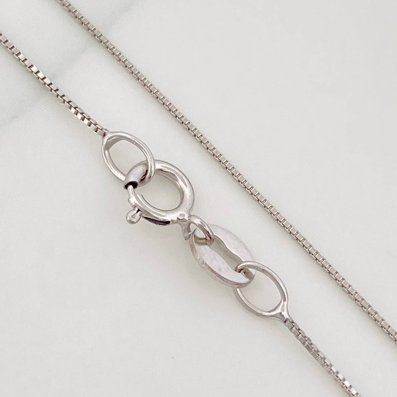 Venetian Chain Set + Heart Silhouette Pendant Emerald 4pts / 1.35g / 18 in 18K White Gold