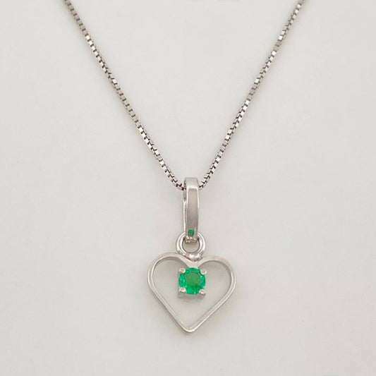 Set Cadena Veneciana + Dije Sliueta Corazón Esmeralda 4pts / 1.3g / 18 in Oro Blanco 18K