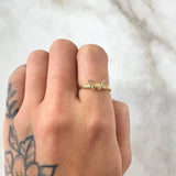Butterfly Ring in Relief 1.75gr / Size 6 / 18K Gold