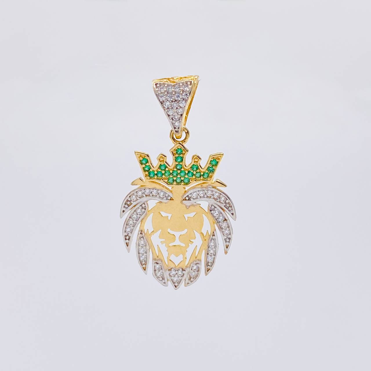 Dije León 3.25 g / 1 1/4 in Dos Oros Amarillo Blanco 18K