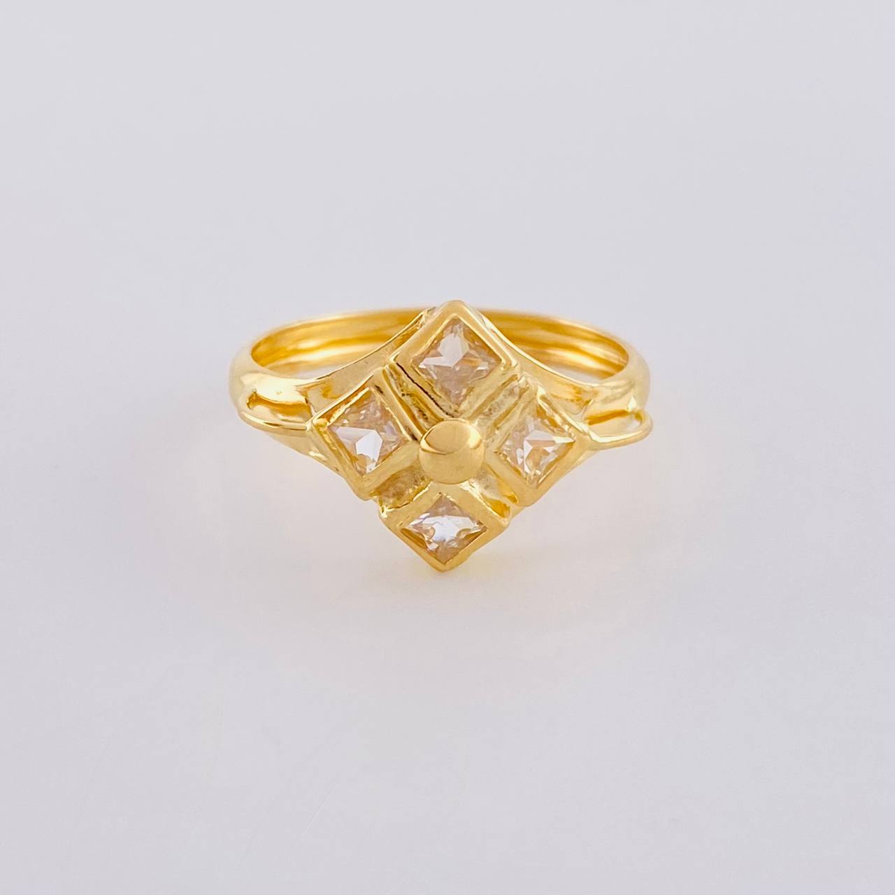 Anillo Rombo Imperial 1.8 g / T7 3/4 Oro Amarillo 18K