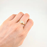 Crystal Flower Solitaire Ring 1.7 g / T8 1/2 Yellow Gold 18K