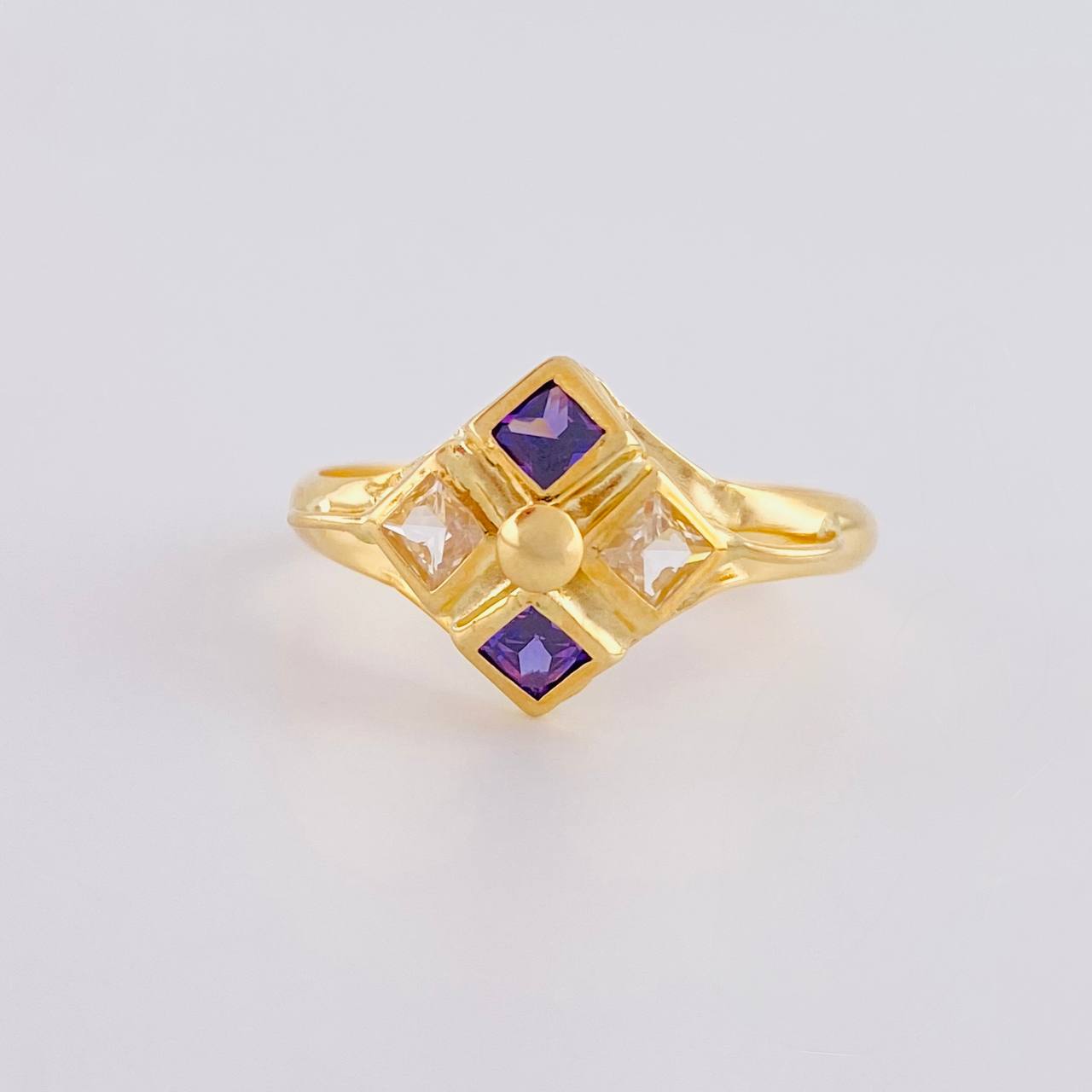 Anillo Rombo Imperial 1.8 g / T8 1/2 Oro Amarillo 18K