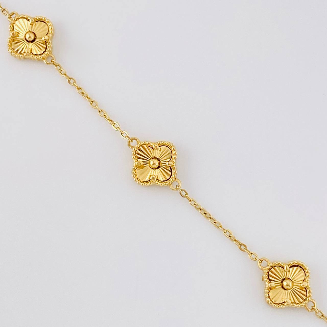 Adjustable Clover Bracelet Drawer 4.55 g / 7 in - 7 3/4 in / 1.4 mm Yellow Gold 18K