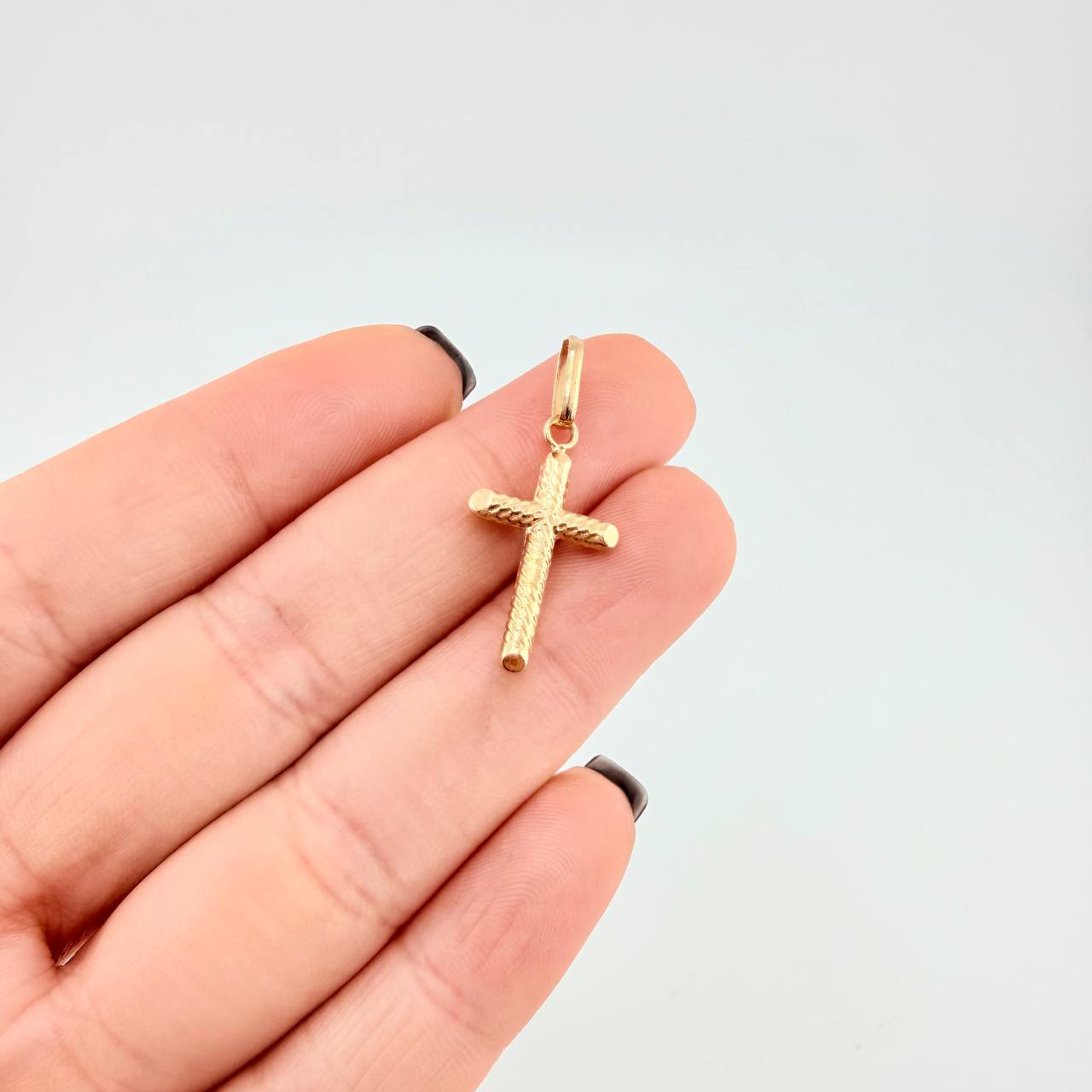 Pendant Cross Stripes Spiral 0.85 g / 1 1/4 in Yellow Gold 18K