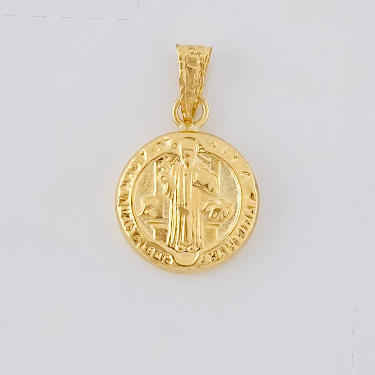 Dije San Benito 0.55 g / 3/4 in Oro Amarillo 18K