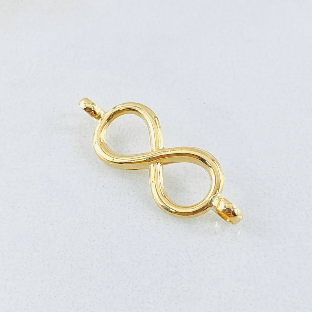 Infinity Charm 0.4gr / 1 in / 18K Gold
