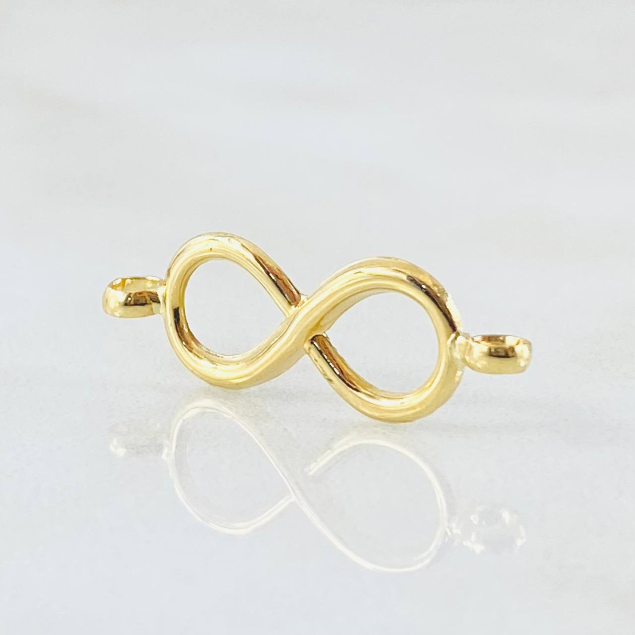 Infinity Charm 0.4gr / 1 in / 18K Gold